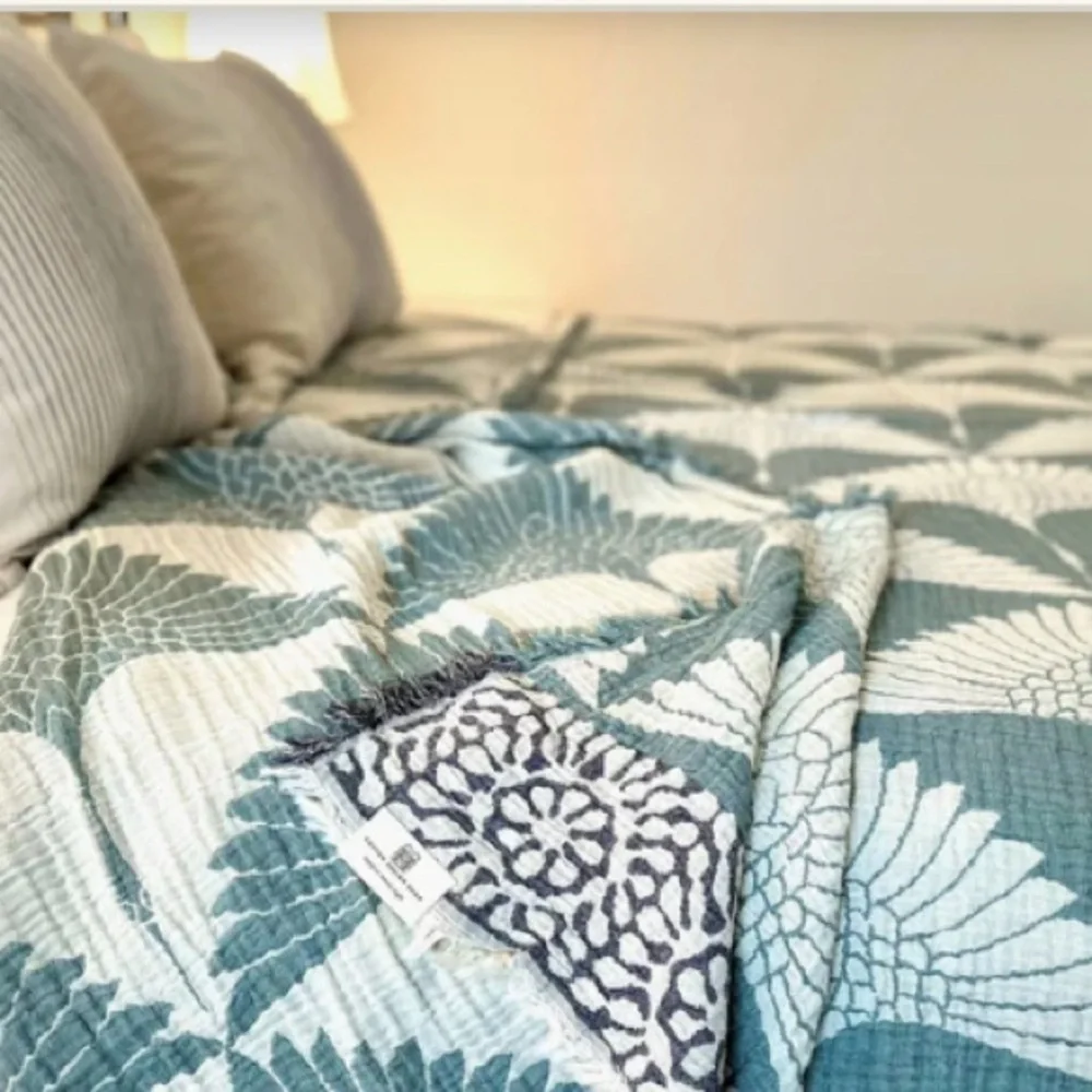 Luxury Bedspread King Organic Muslin Quilted 2 Side FLiPSiDE Peacock Teal Crane